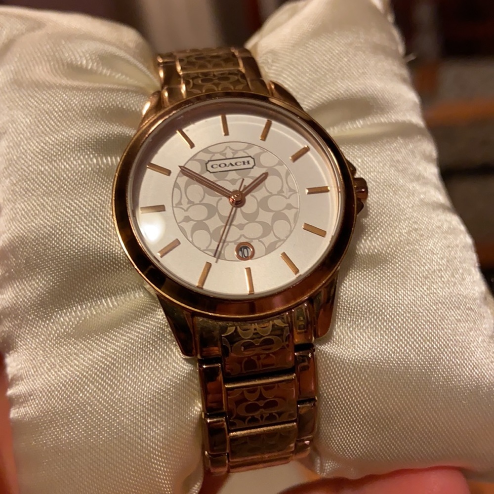 Coach watch Rose gold FREE SHIPPING - Picture 2 of 8